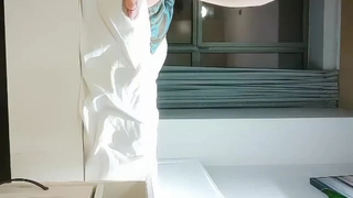自拍无码精品在线观看-深谷で田植えをする稲作農家の巨乳嫁 観月しおり的的!