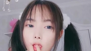 欧美日韩人妻激情-第一次与男友以外的男人在行使中车震!
